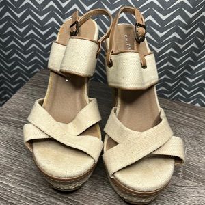 Crème Wedges 7.5